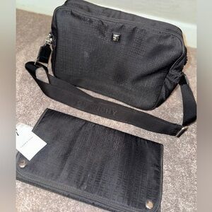 Givenchy Black Bag Sleek Durable Accessory